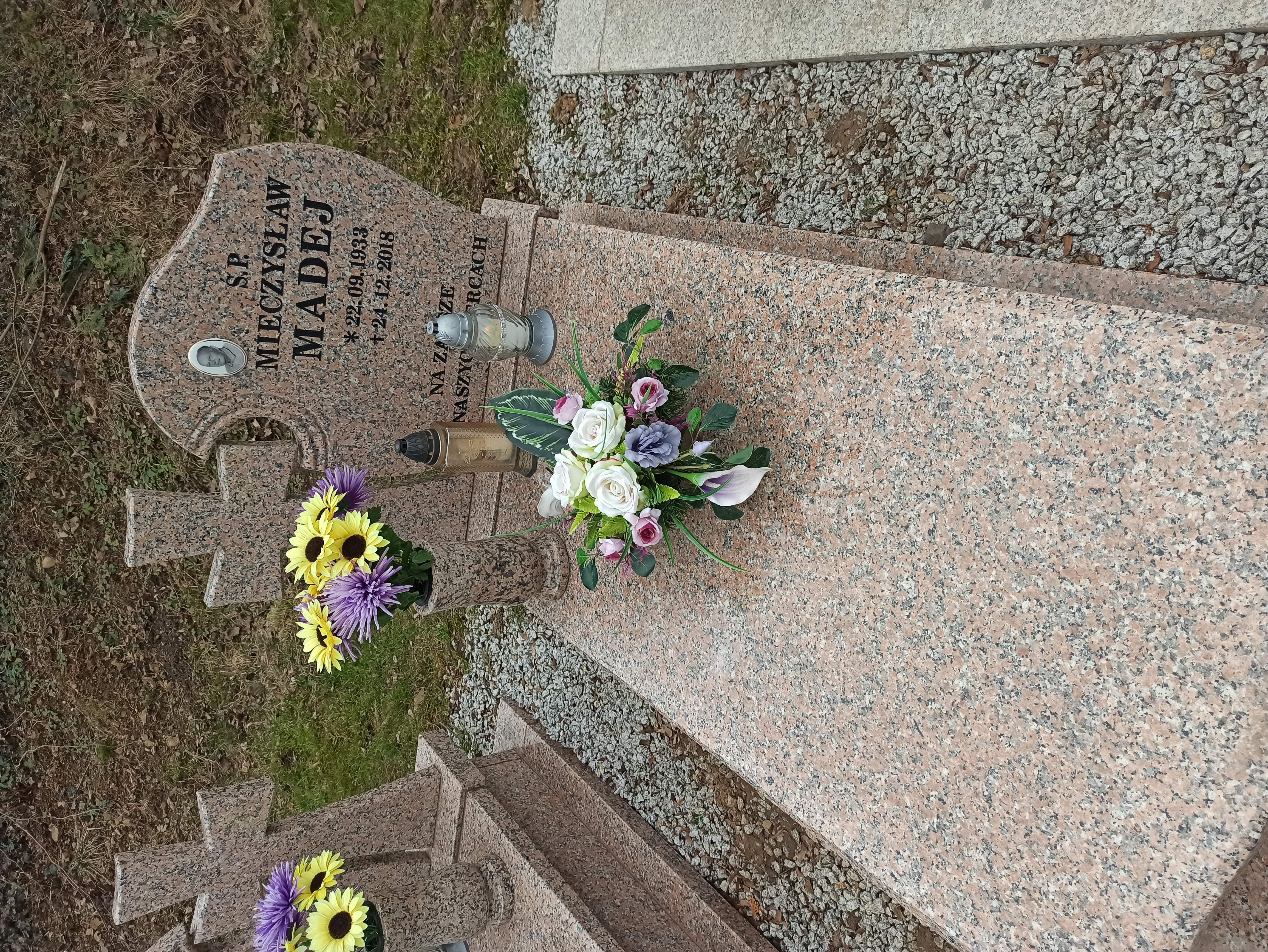 Grób Mieczysław Madej